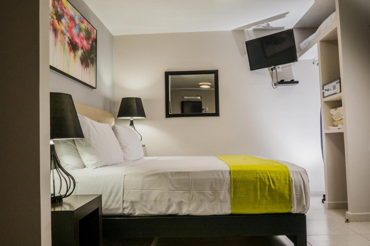 Hotel Careyes โคอาทซาโคลคอส ภายนอก รูปภาพ
